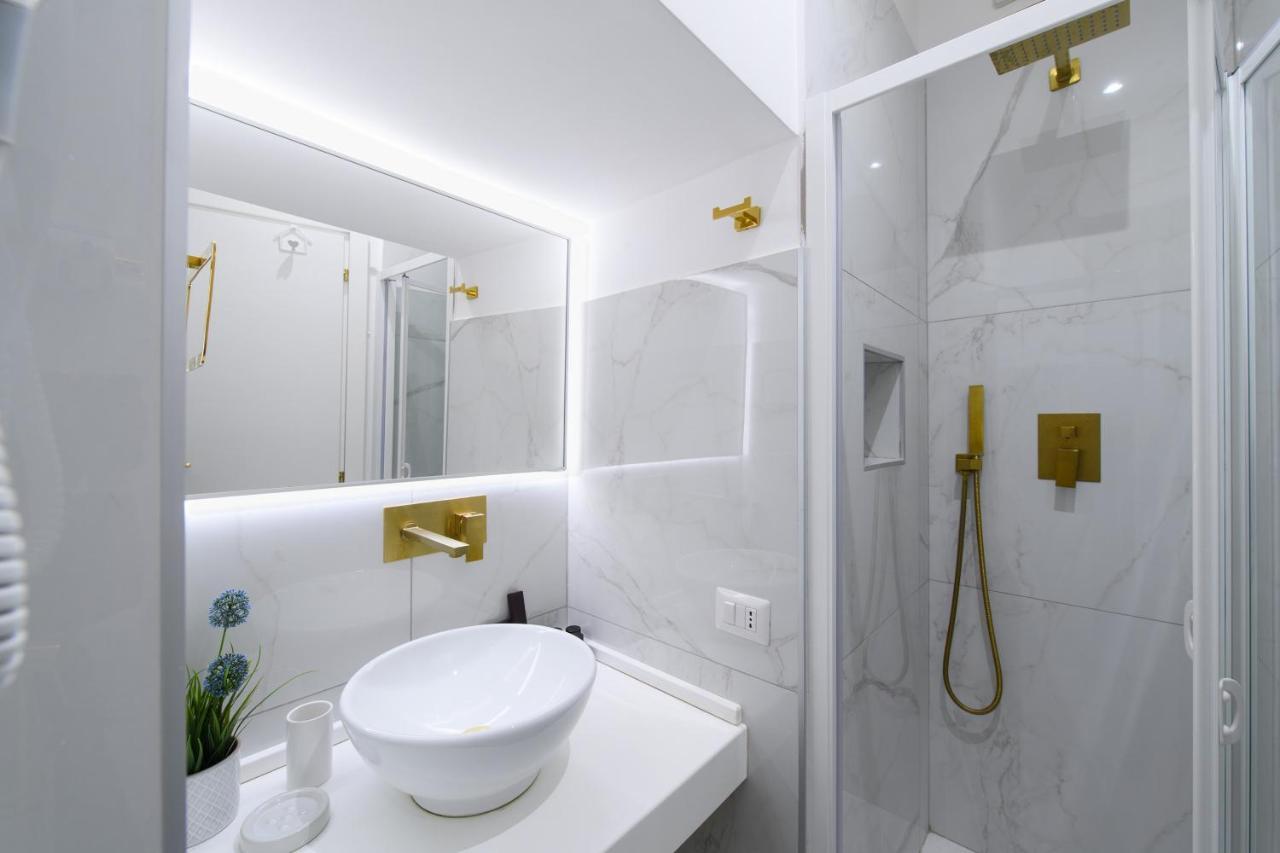 Grandapartments Via Toledo Napoli Bagian luar foto